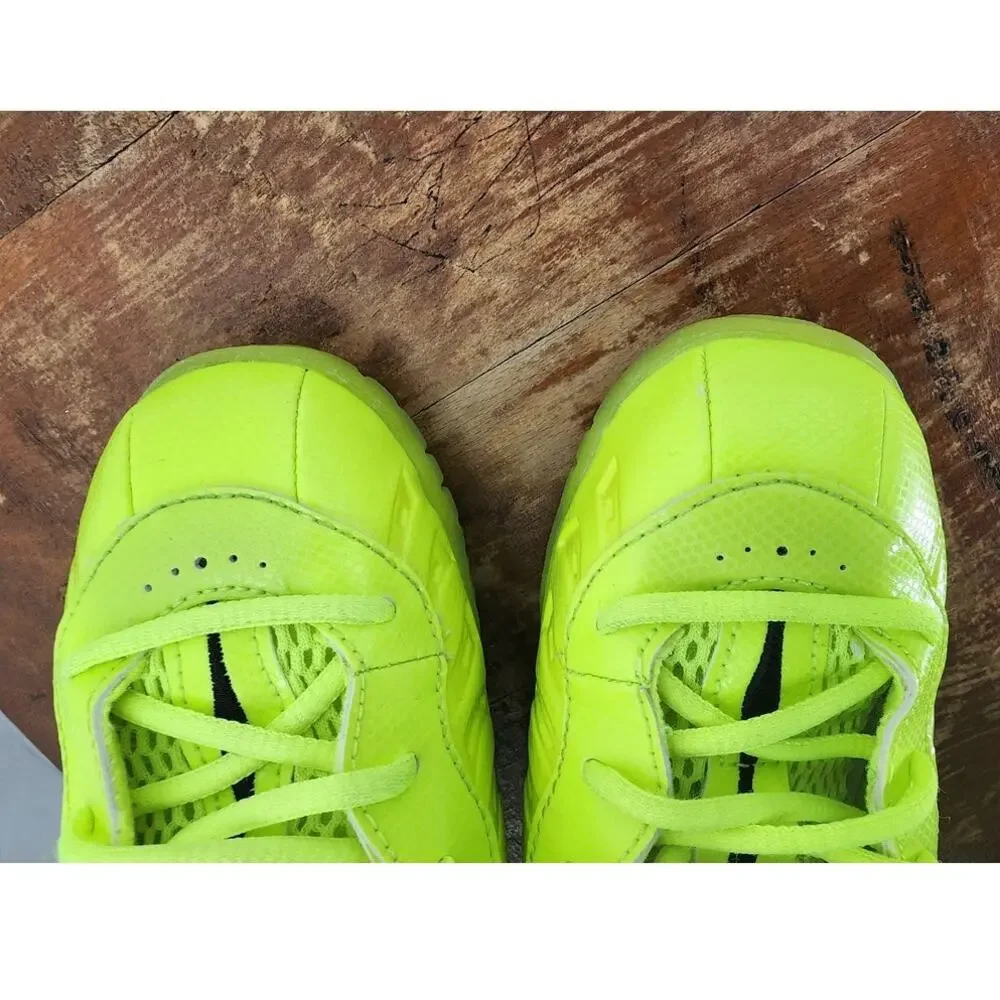 Infant‎ Nike Little Posite One Volt  Pro Toddler Size 7C Neon Green